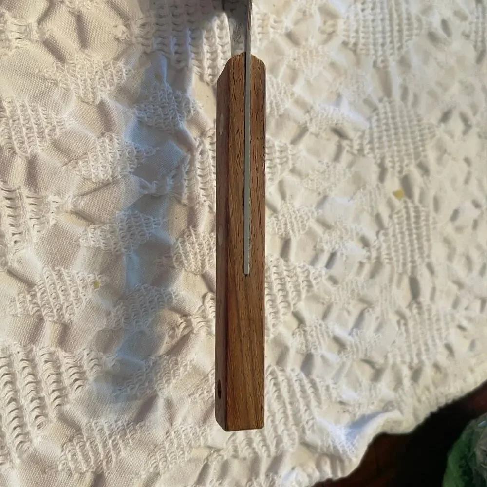 Vernco vintage double serrated cake cutter